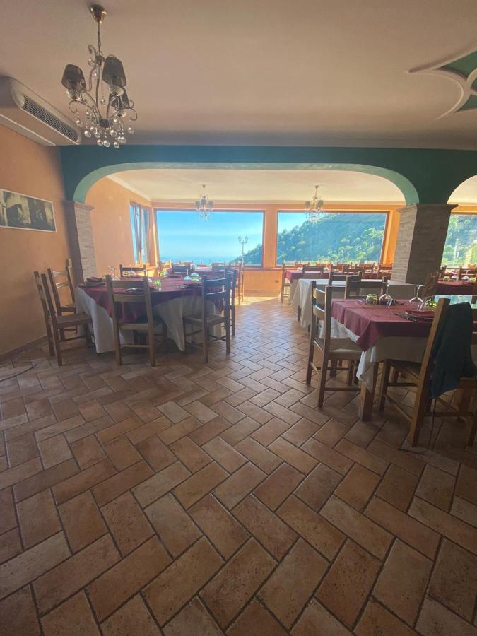 فيلا Agriturismo Collecammino Lenola المظهر الخارجي الصورة